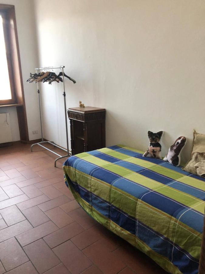 Solo Traveller Bedroom In Homestays City Center Floransa Dış mekan fotoğraf